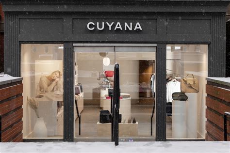 cuyana store locations.